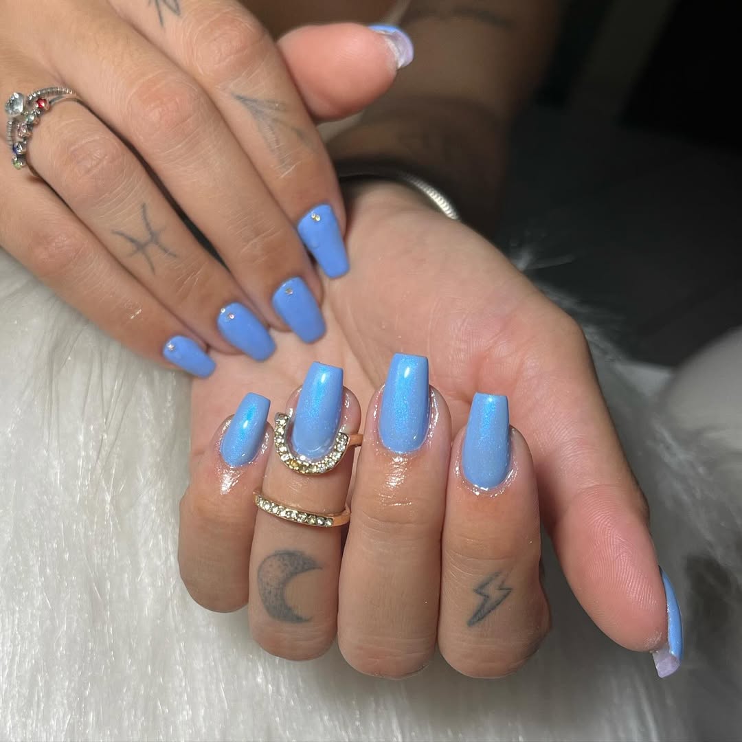 Esmaltes e manicure